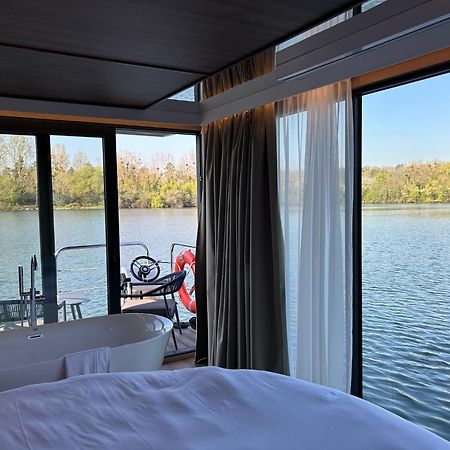 L'Escale Royale Saint-Martin-La-Garenne Port Ilon - Seine - Giverny Bagian luar foto